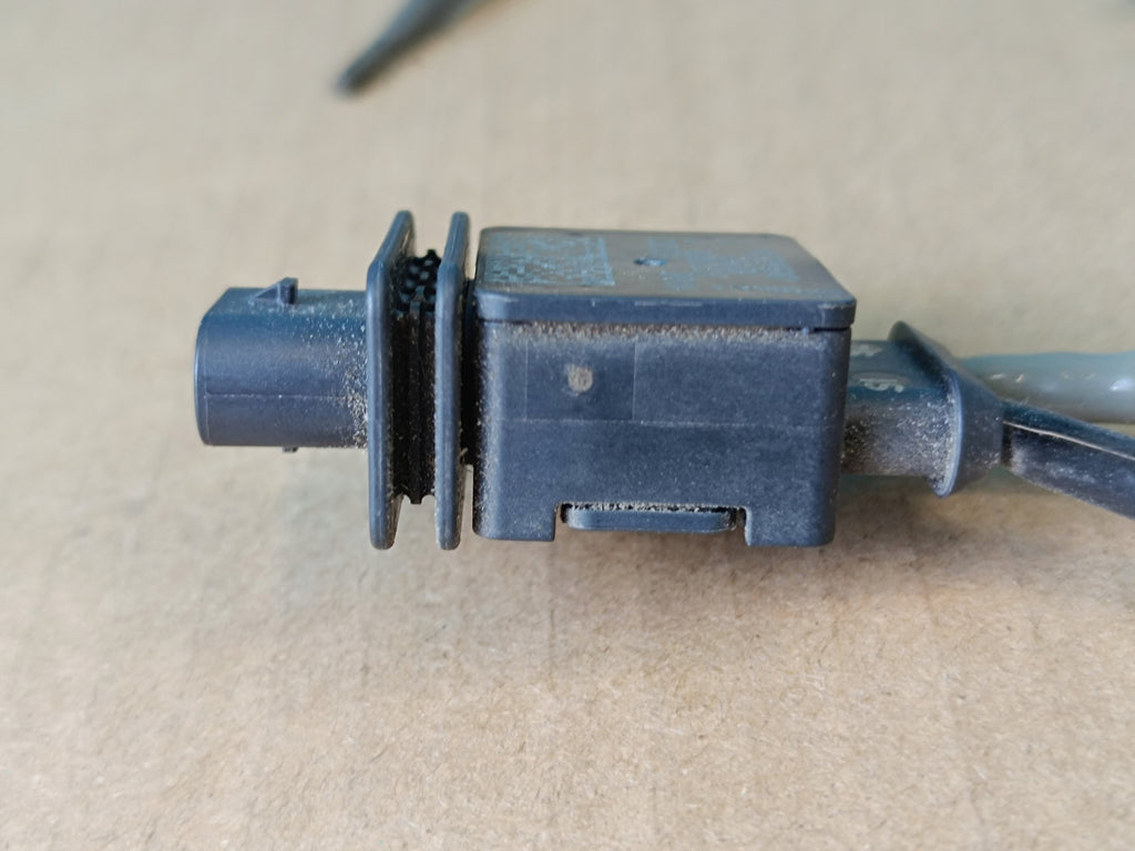 AUDI Q3 F3 SPORTBACK 1,5 TSI 2024R EXHAUST TEMPERATURE SENSOR 05E919519J