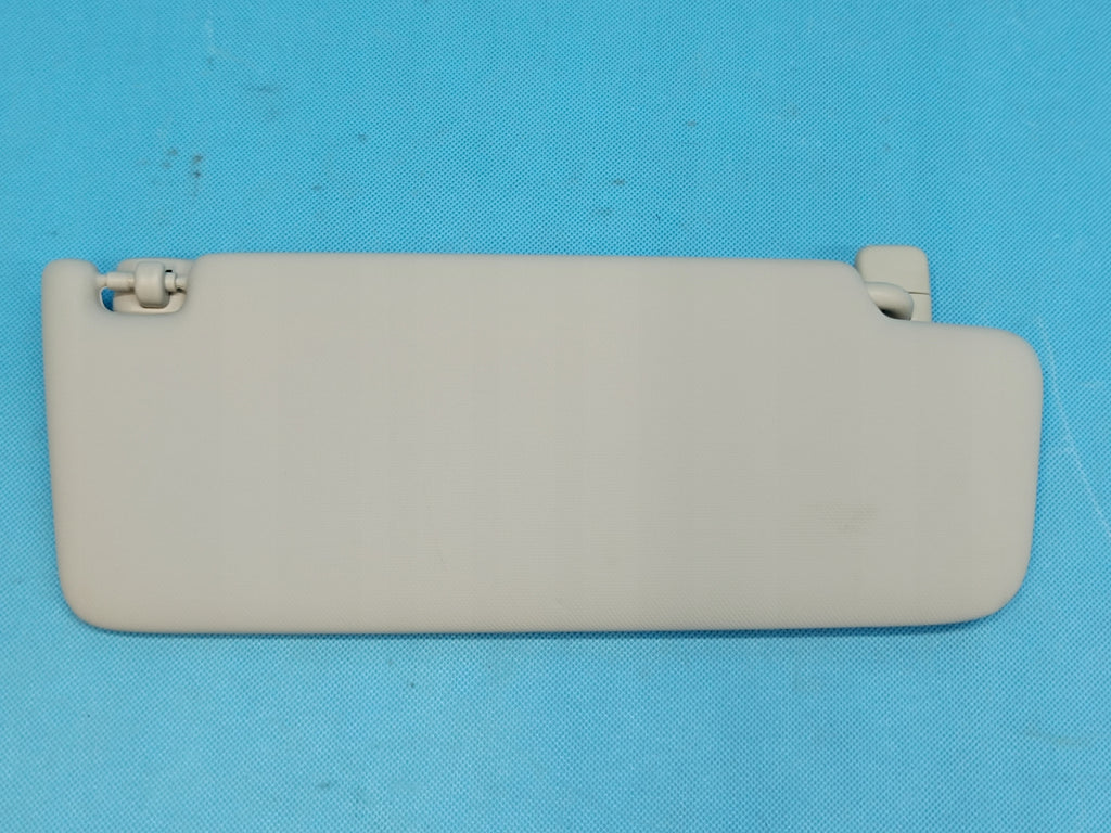 AUDI Q3 F3 SPORTBACK 1,5 TSI 2024R SUN VISOR LEFT 83F857551E