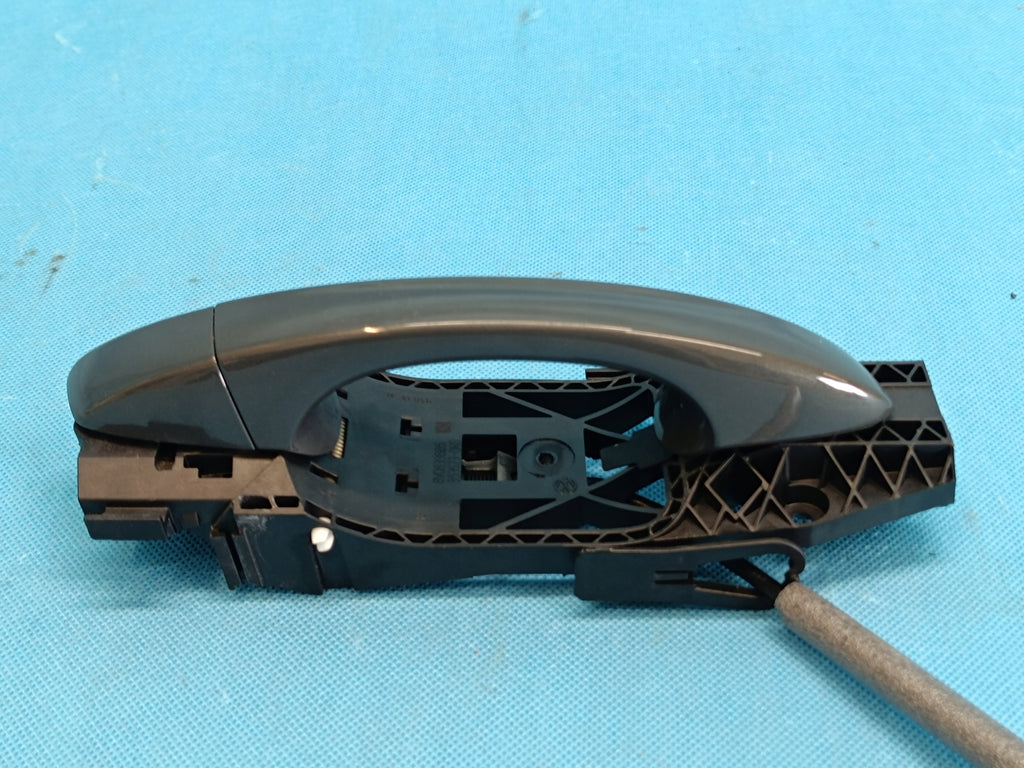 AUDI Q3 F3 SPORTBACK 1,5TSI 110KW 2024R DOOR HANDLE RIGHT FRONT 5G0837206N
