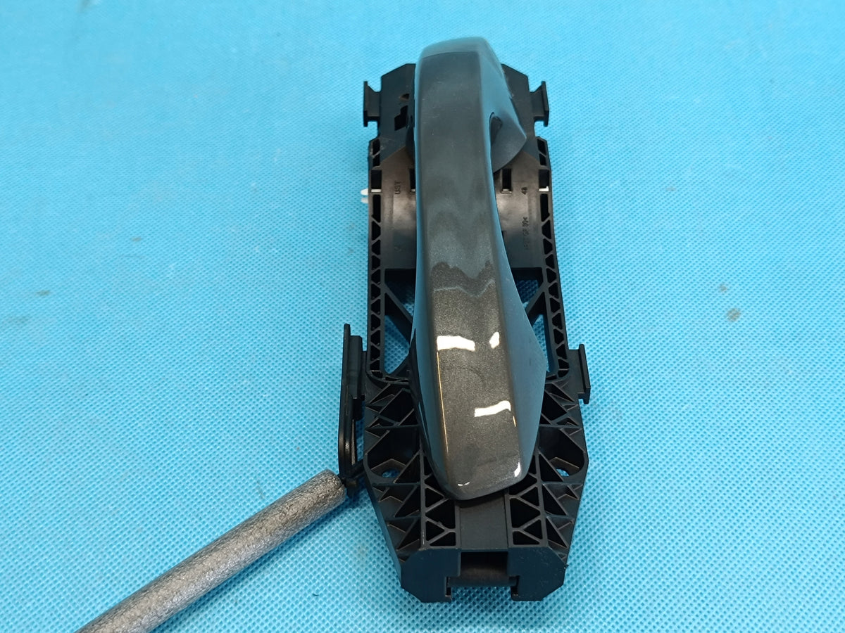 AUDI Q3 F3 SPORTBACK 1,5TSI 110KW 2024R DOOR HANDLE RIGHT FRONT 5G0837206N