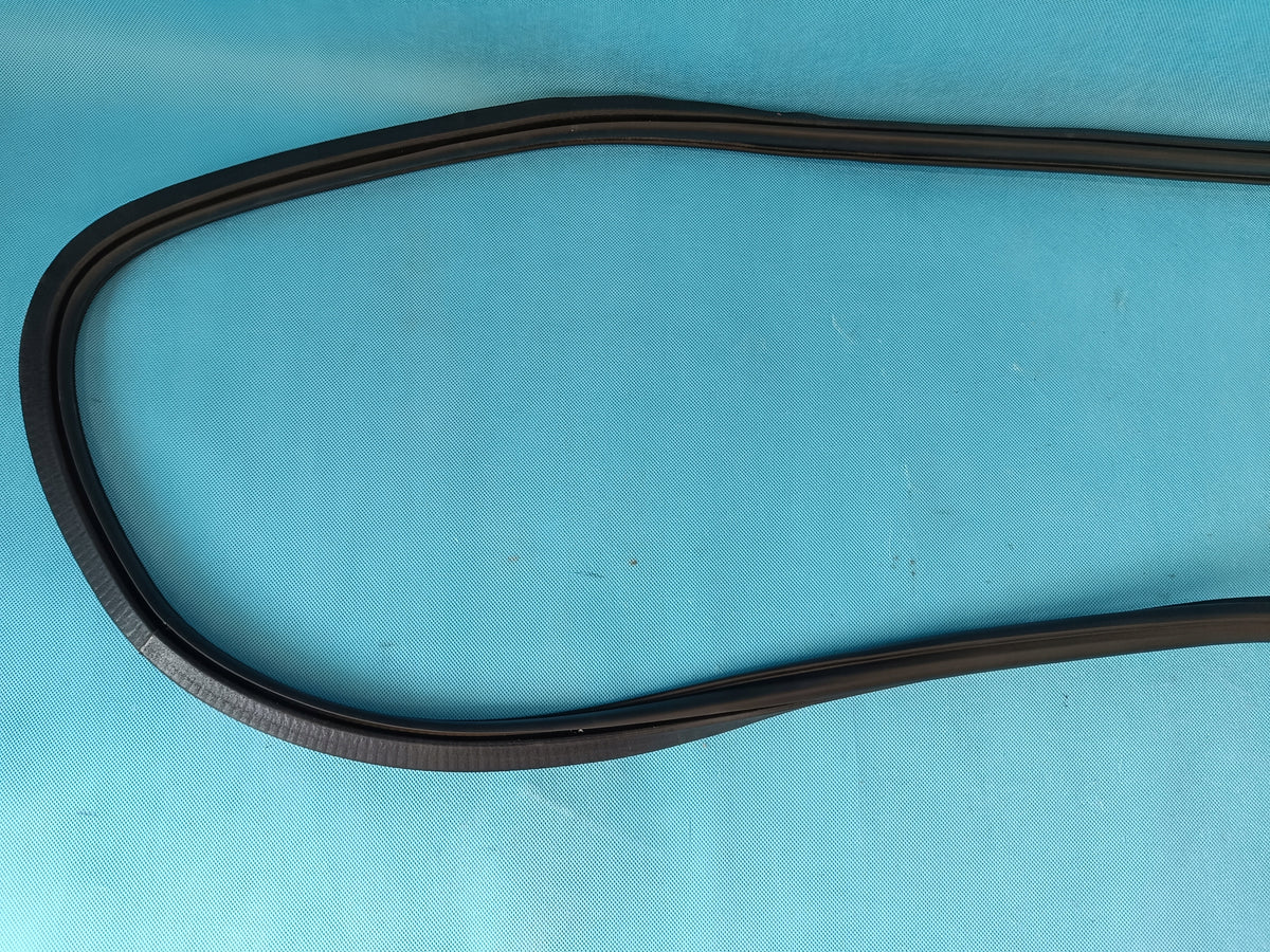 AUDI Q3 F3 SPORTBACK 1,5TSI 110KW 2024R DOOR SEAL LEFT REAR 83F833721A