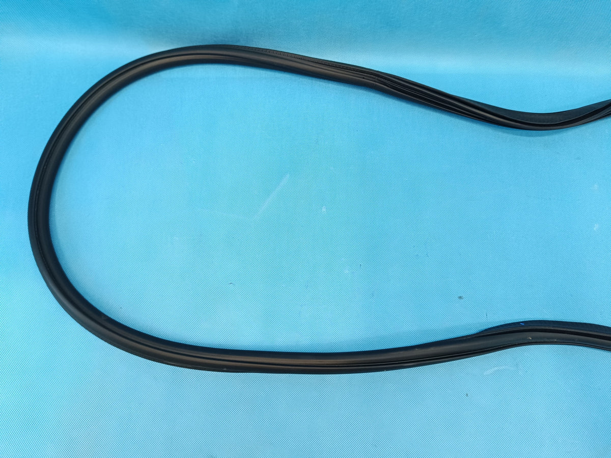 AUDI Q3 F3 SPORTBACK 2.0 TFSI 2024 R DOOR SEAL RIGHT FRONT 83F833721A