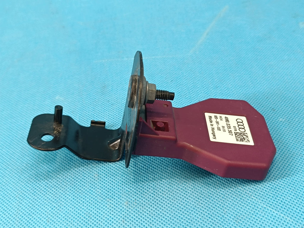 AUDI Q3 F3 SPORTBACK 2024 R ANTENNA AMPLIFIER HOLDER 83A035526A 4M0035507