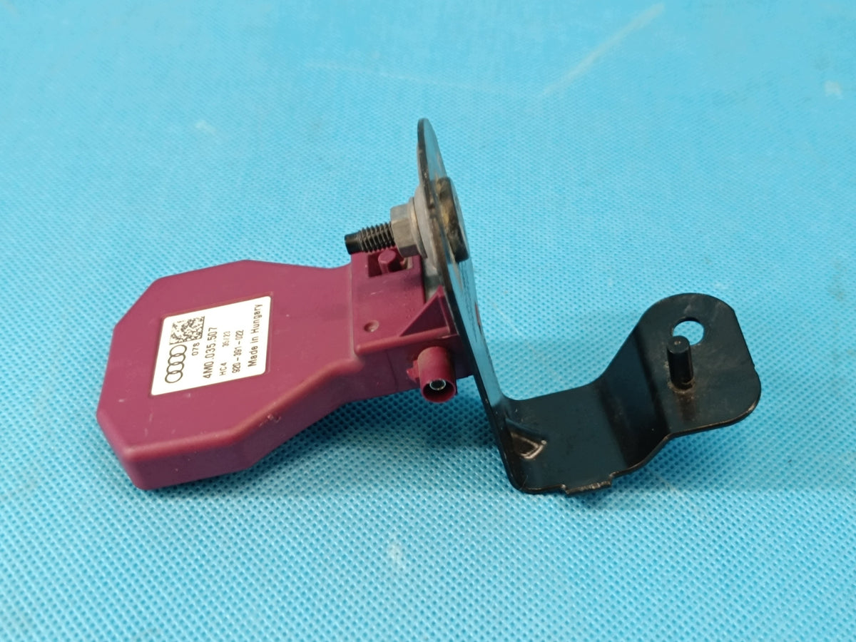 AUDI Q3 F3 SPORTBACK 2024 R ANTENNA AMPLIFIER HOLDER 83A035526A 4M0035507