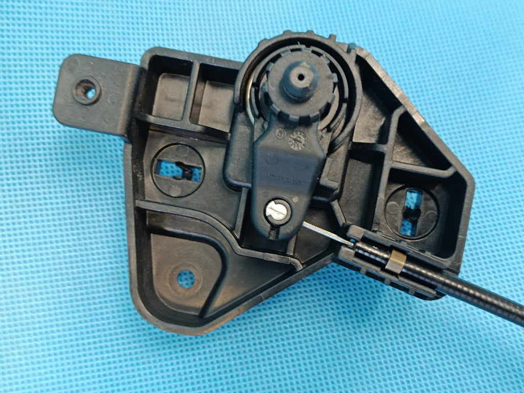 AUDI Q3 F3 SPORTBACK 24R CABLE PULL OPENING MASK 83B823633 83B823535A