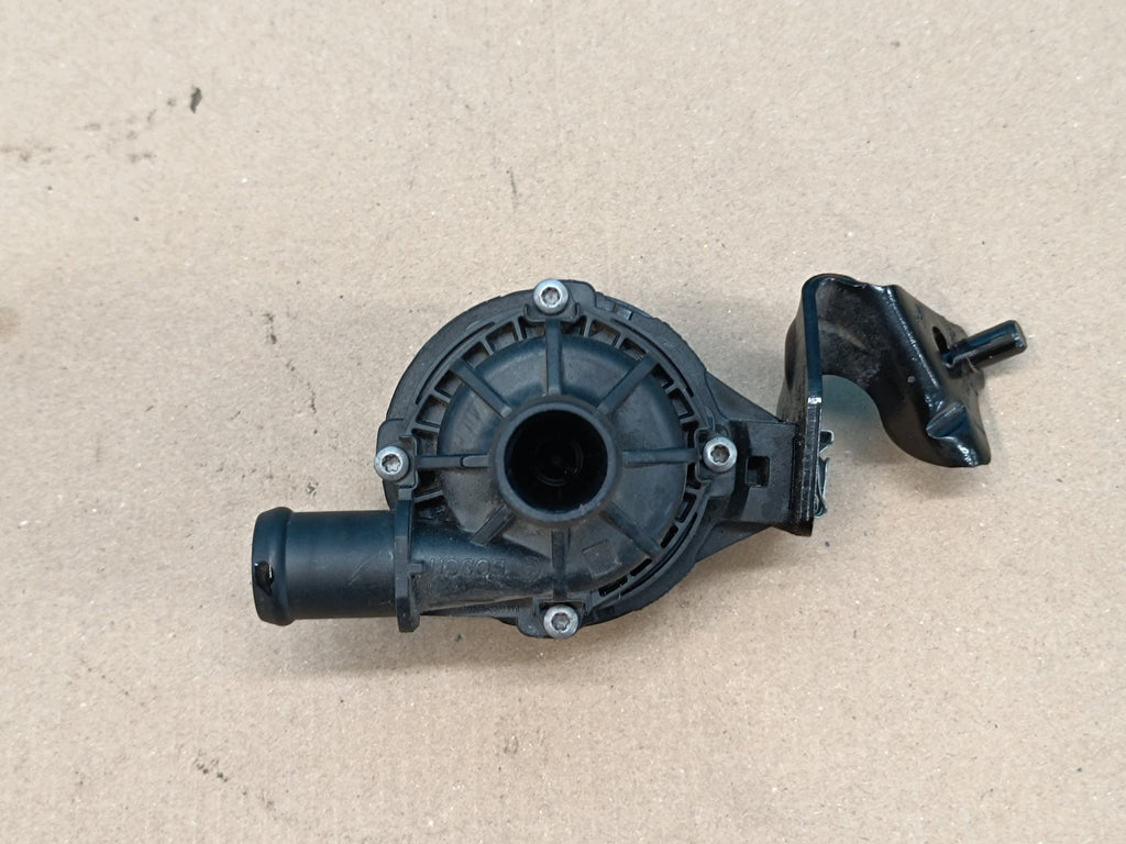 AUDI Q3 F3 SPORTBACK 4x4 2.0 TFSI 180KW 2024 R WATER PUMP 2Q0965567B