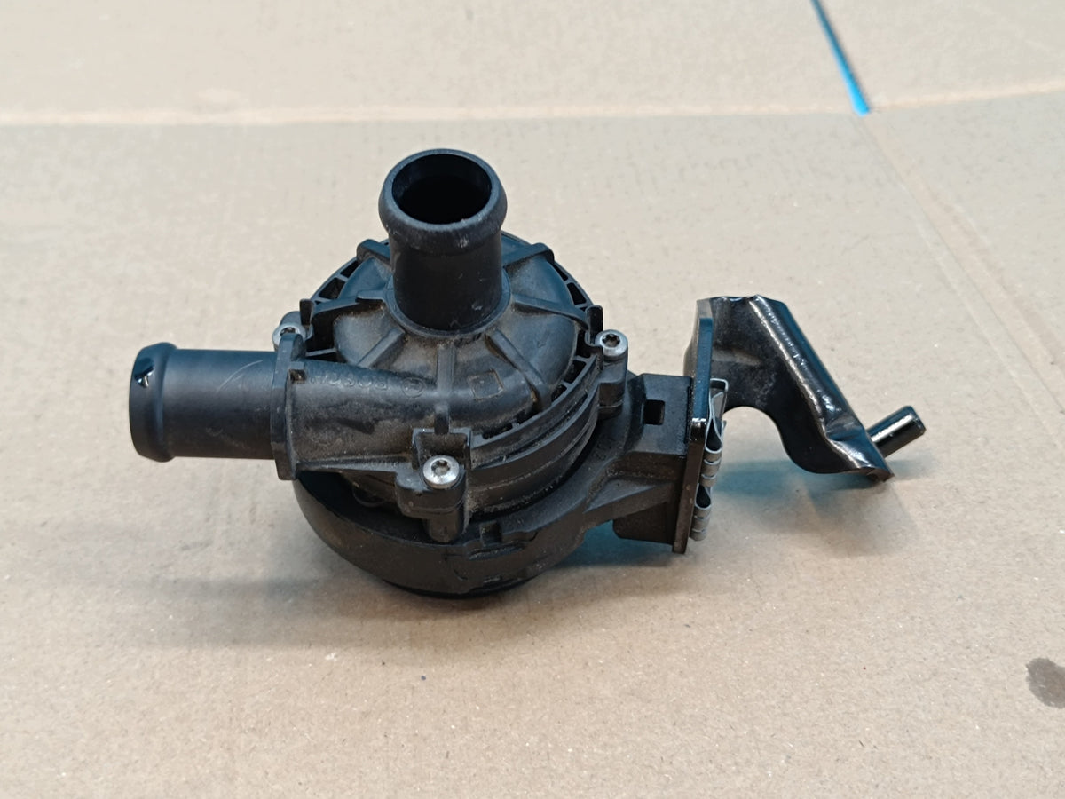 AUDI Q3 F3 SPORTBACK 4x4 2.0 TFSI 180KW 2024 R WATER PUMP 2Q0965567B