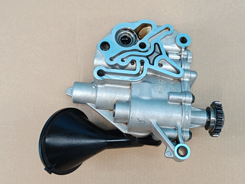AUDI Q3 F3 SPORTBACK 4x4 2.0 TFSI 180KW DNPA 2024 R OIL PUMP 06H115105GE