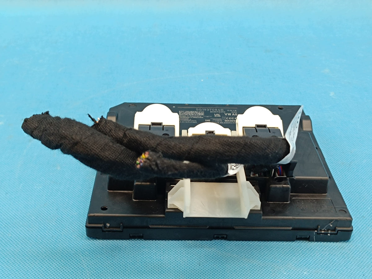 AUDI Q3 F3 SPORTBACK 4x4 2.0 TFSI 2024R COMFORT CONTROLLER MODULE 5Q1937084B