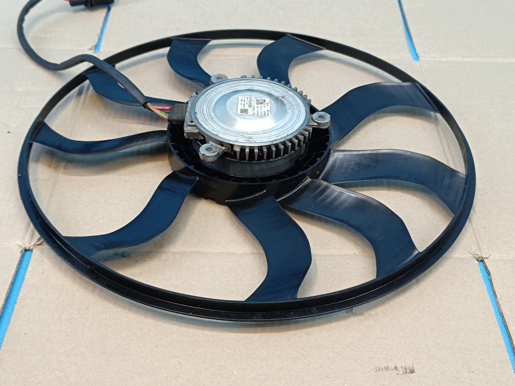 AUDI Q3 F3 SPORTBACK 4x4 2.0TFSI 180KW 2024R RADIATOR FAN 5WA121203B