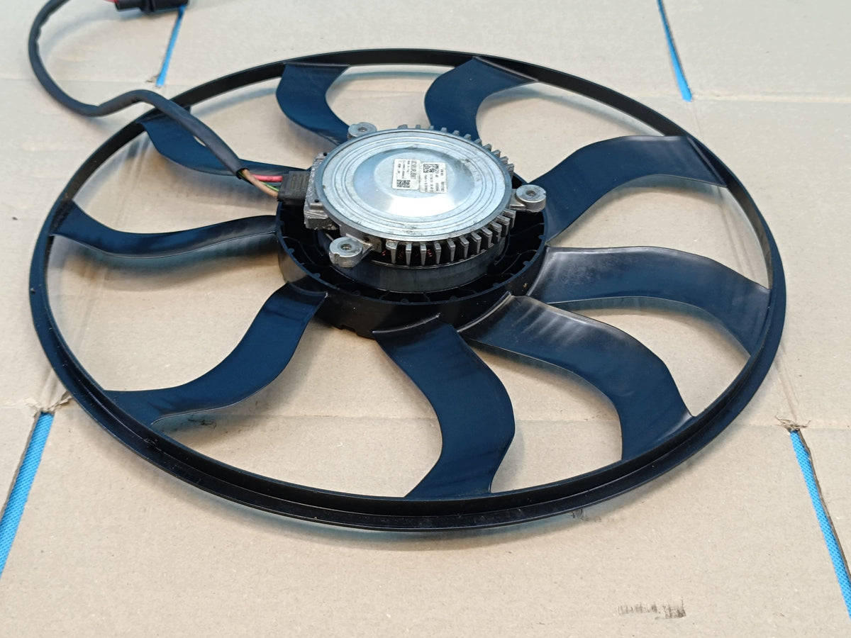 AUDI Q3 F3 SPORTBACK 4x4 2.0TFSI 180KW 2024R RADIATOR FAN 5WA121203B