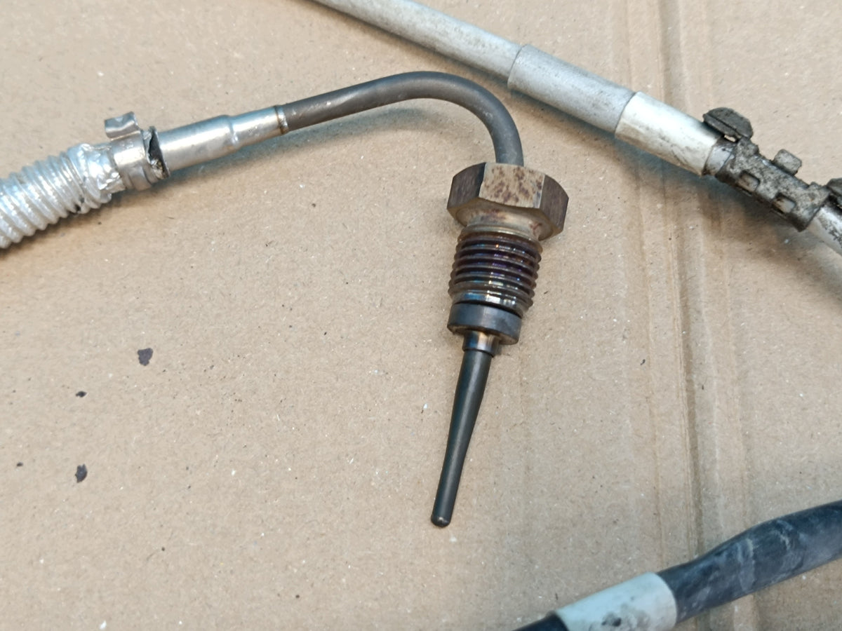 AUDI Q3 F3 SPORTBACK 4x4 2.0TFSI 180KW 2024R TEMPERATURE SENSOR 06Q919519S