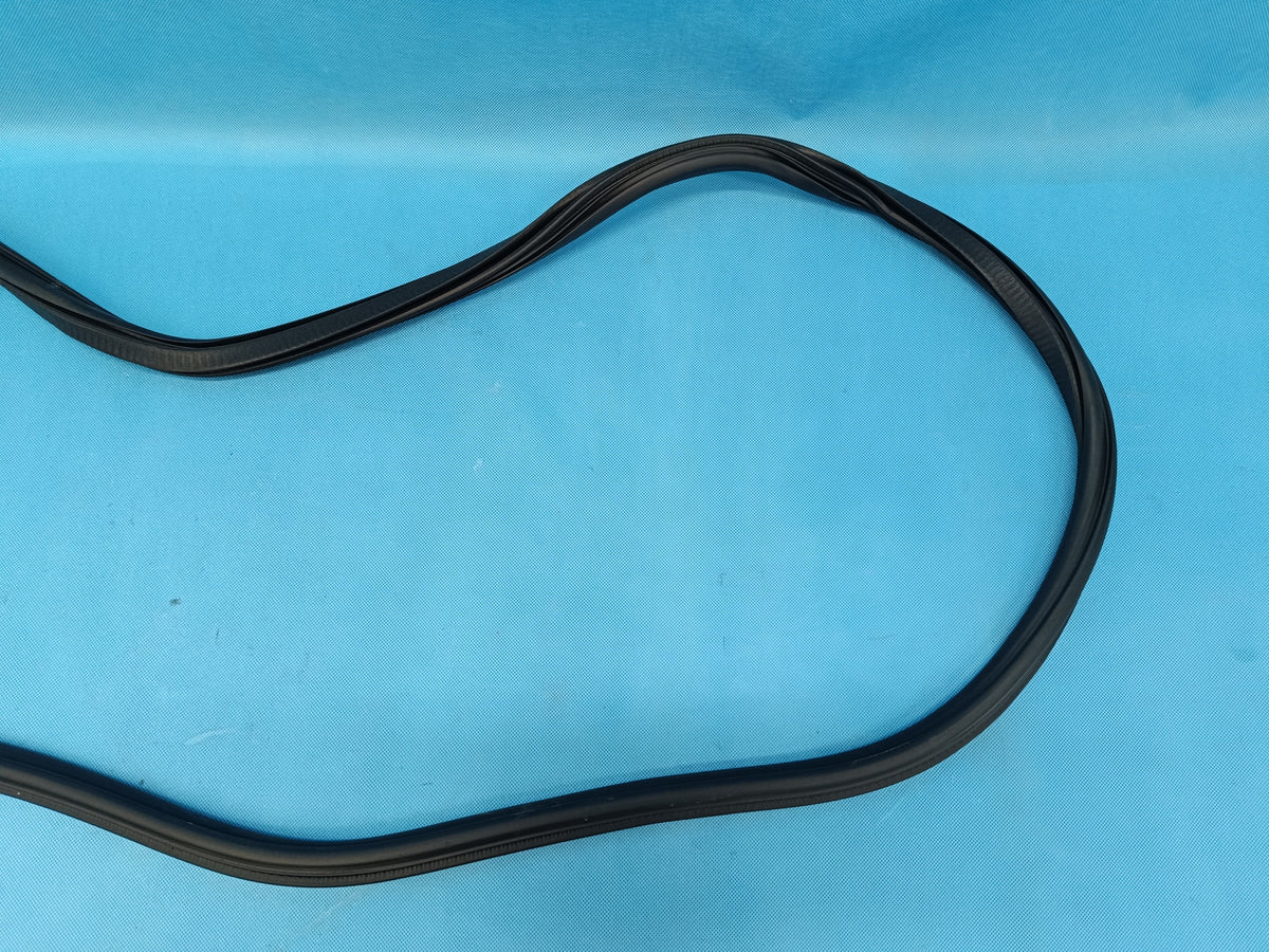 AUDI Q3 F3 SPORTBACK 4x4 2.0TFSI 2024R DOOR SEAL LEFT REAR 83F833721A