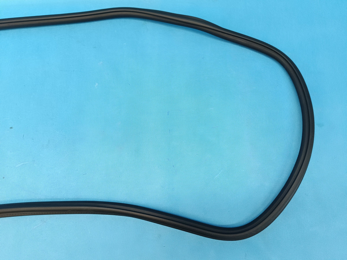 AUDI Q3 F3 SPORTBACK 4x4 2.0TFSI 2024R DOOR SEAL RIGHT REAR 83F833721A