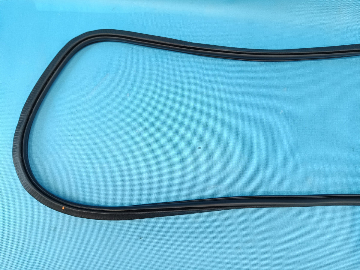 AUDI Q3 F3 SPORTBACK 4x4 2.0TFSI 2024R DOOR SEAL RIGHT REAR 83F833721A