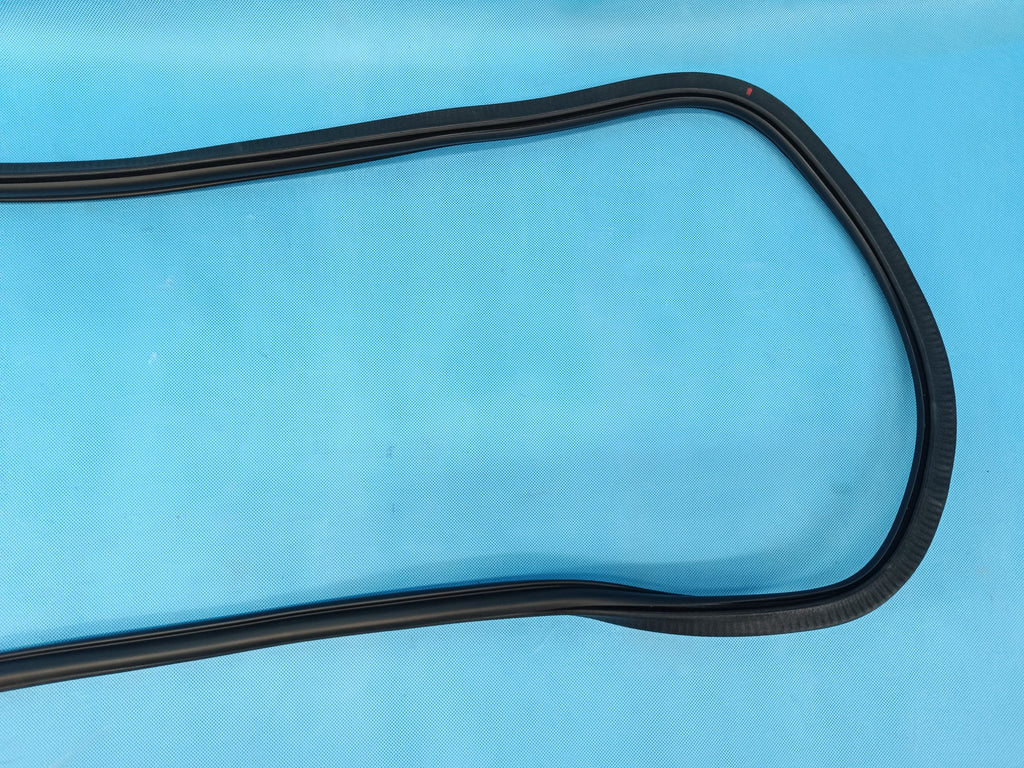 AUDI Q3 F3 SPORTBACK 4x4 2.0TFSI 2024R DOOR SEAL RIGHT REAR 83F833721A