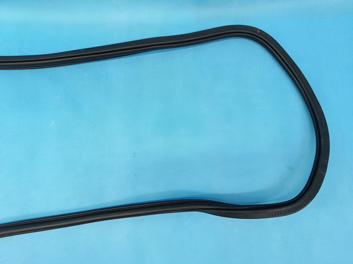 AUDI Q3 F3 SPORTBACK 4x4 2.0TFSI 2024R DOOR SEAL RIGHT REAR 83F833721A