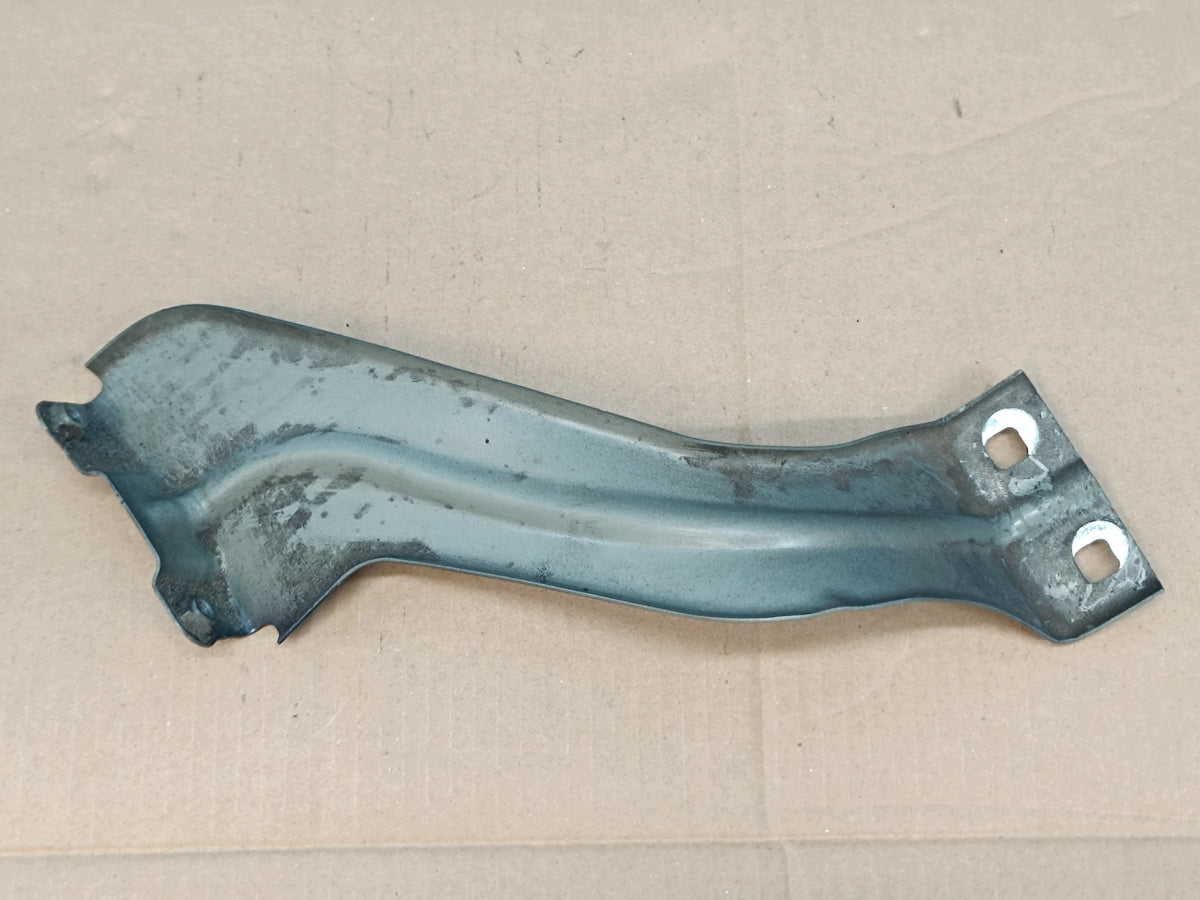 AUDI Q3 F3 SPORTBACK 4x4 2024 R FENDER MOUNT LEFT FRONT 83A821149