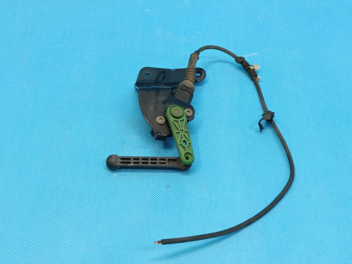 AUDI Q3 F3 SPORTBACK 4x4 2024 R LEVELING SENSOR 5Q0907503 5Q0512521G