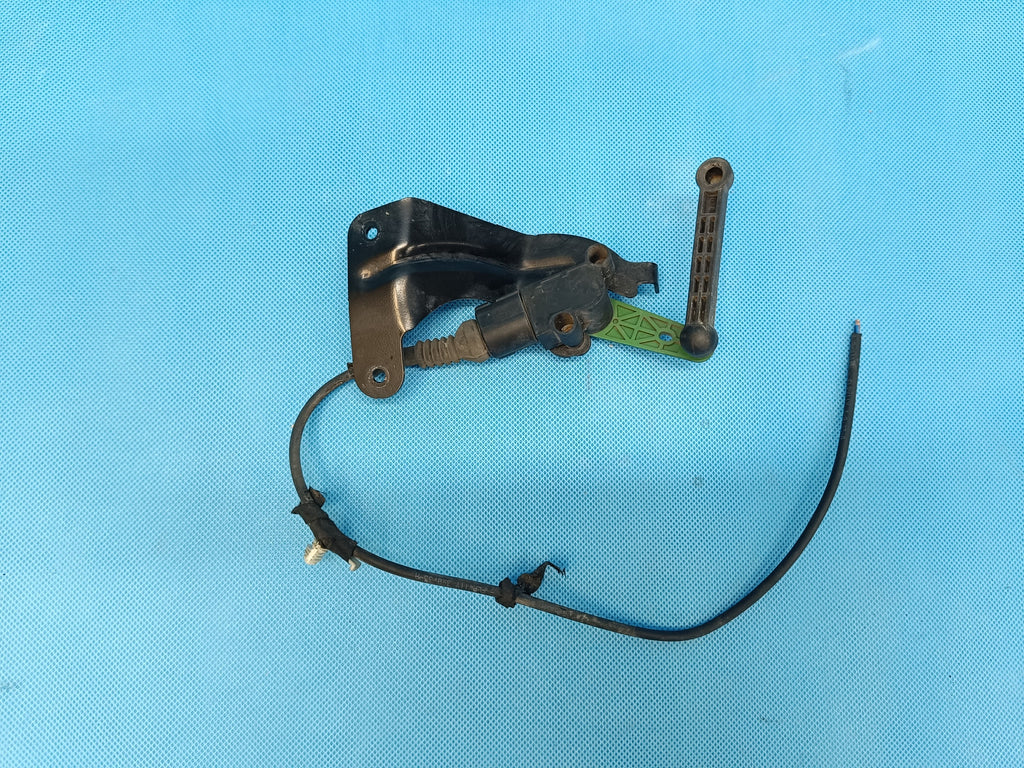 AUDI Q3 F3 SPORTBACK 4x4 2024 R LEVELING SENSOR 5Q0907503 5Q0512521G