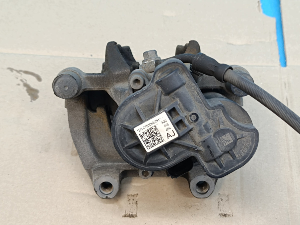 AUDI Q3 F3 SPORTBACK 4x4 2024R BRAKE CALIPER RIGHT REAR 310x22 3Q0615424F