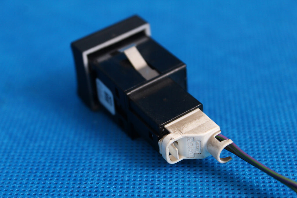 AUDI Q3 S-LINE 8U TRACTION CONTROL SWITCH 2015R