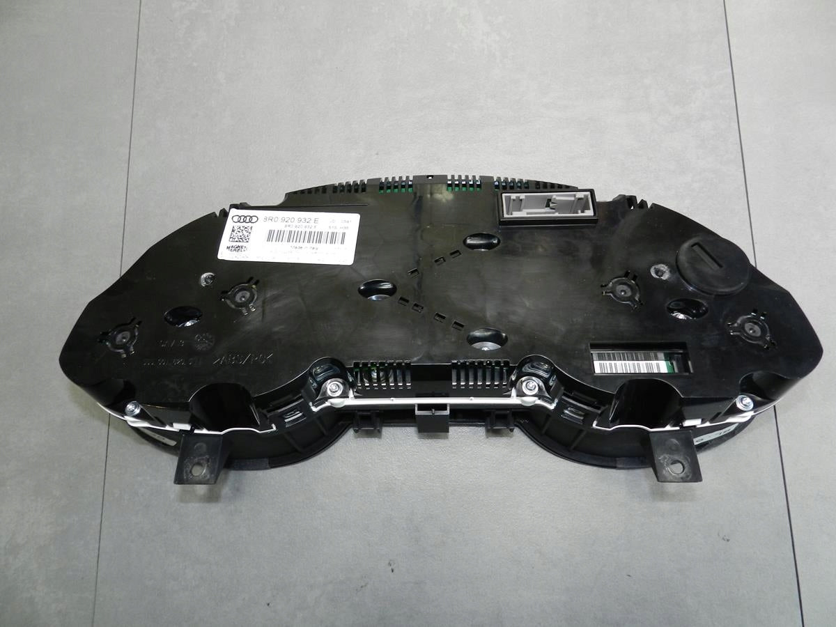 AUDI Q5 8R COUNTER CLOCKS 8R0920932E