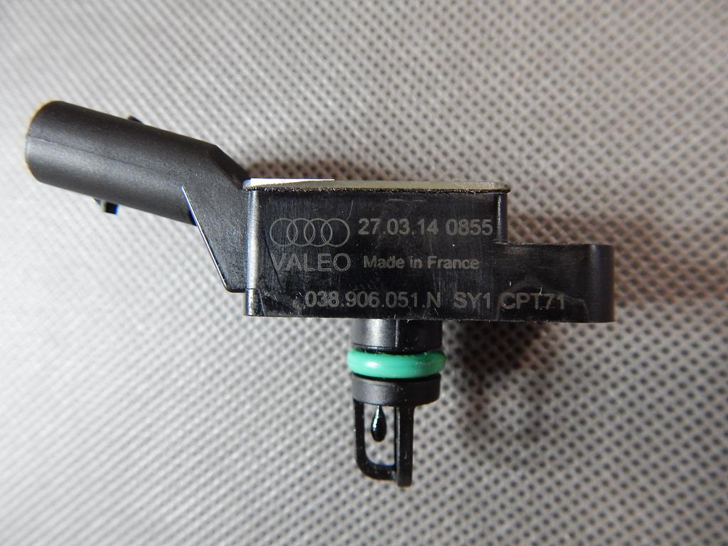 AUDI Q5 8R LIFT PRESSURE SENSOR 038906051N