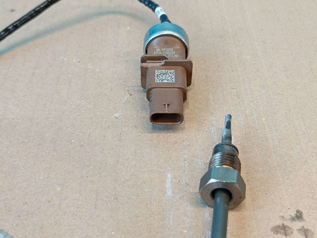 AUDI Q5 FY LIFT 2.0 TDI 150KW 2022 R EXHAUST TEMPERATURE SENSOR 05L919529E