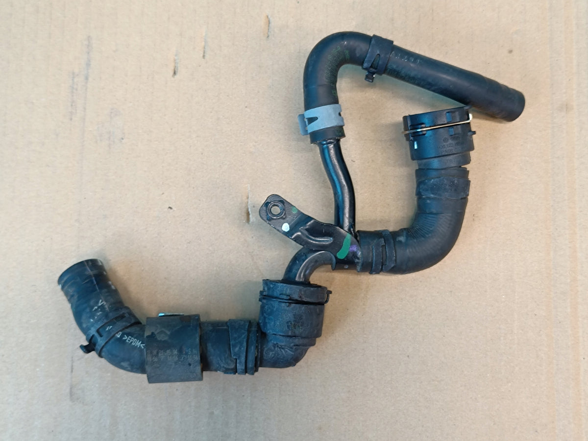AUDI Q5 FY LIFT 2.0 TDI 150KW 2022 R PIPE HOSE WATER HOSE 05L121157J