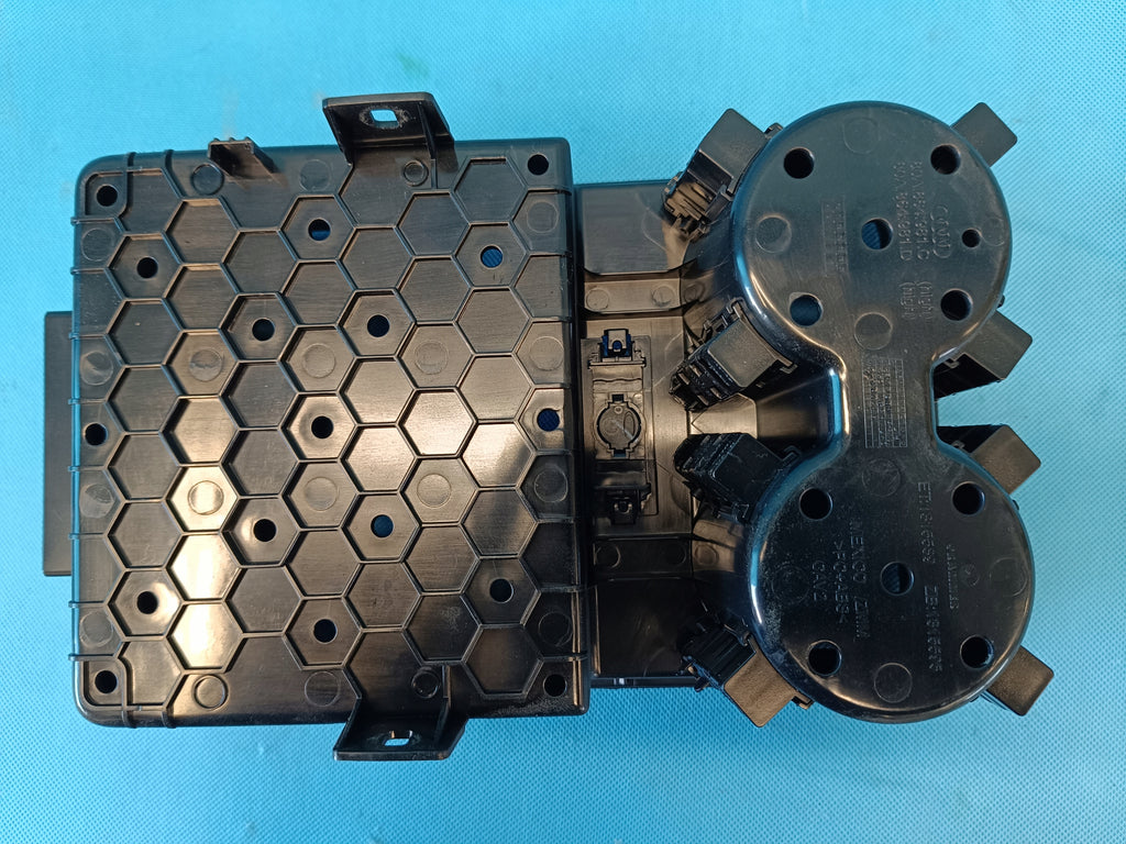 AUDI Q5 FY LIFT 2.0 TDI 2022 R INSERT STORAGE CUP HOLDER TUNNEL 80A863004