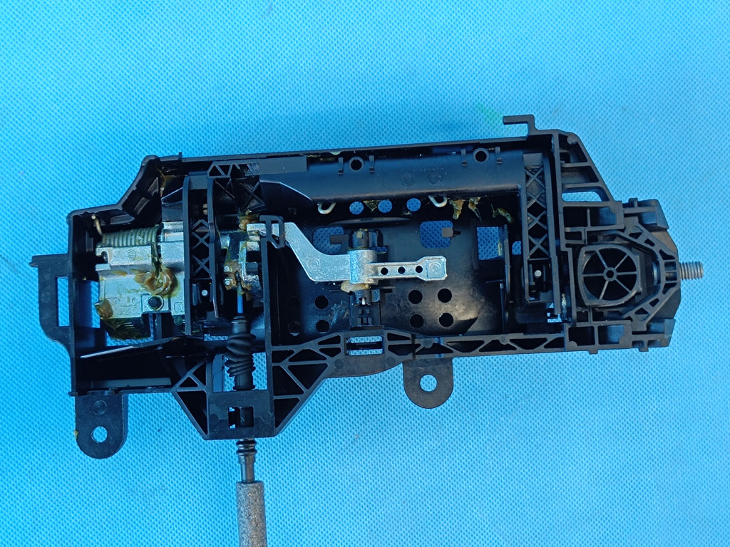 AUDI Q5 FY LIFT 2.0TDI 22R GUIDE HANDLE MOUNT RIGHT FRONT 80A837812