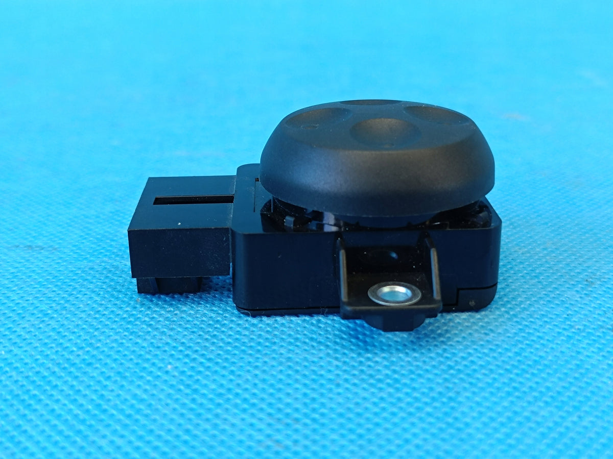 AUDI Q5 FY LIFT 2.0TDI 22R PASSENGER SEAT ADJUSTMENT SWITCH 8E0959777A