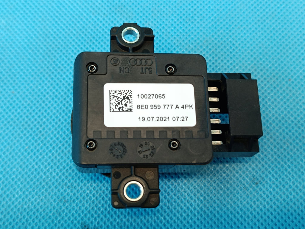 AUDI Q5 FY LIFT 2.0TDI 22R PASSENGER SEAT ADJUSTMENT SWITCH 8E0959777A