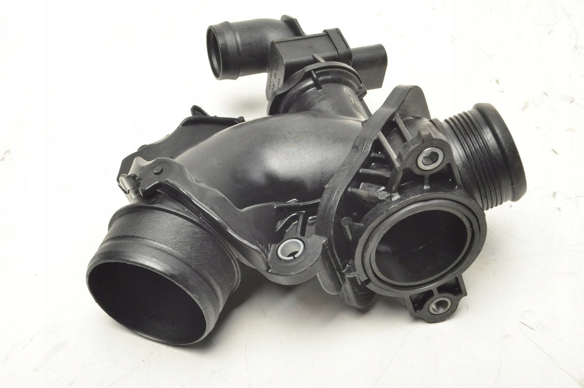 AUDI Q5 II 80A 2.0 TDI AIR INTAKE PIPE 04L129635F