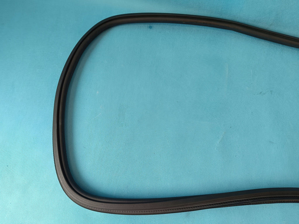 AUDI Q5 II FY 2.0 TDI 140KW 2019 R DOOR SEAL LEFT REAR 80A833721E