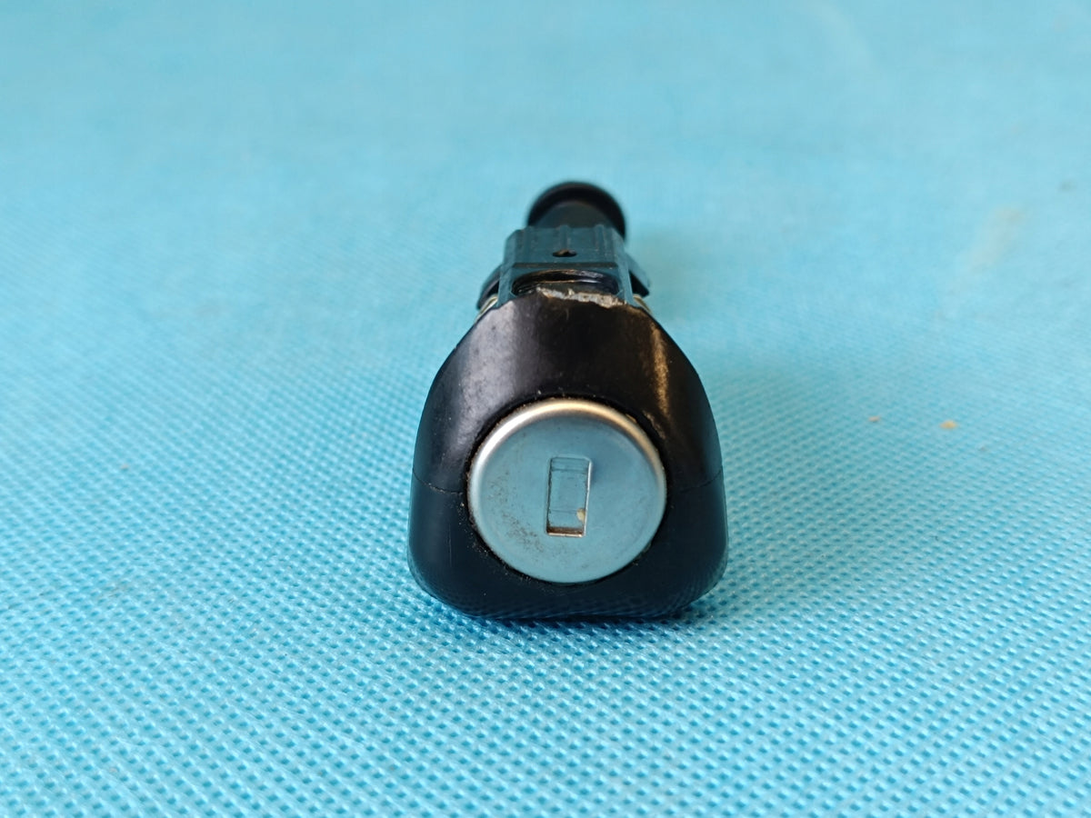 AUDI Q5 II FY 2.0 TDI 140KW 2019R KEY LOCK INSERT 80B837167A 8W0071208
