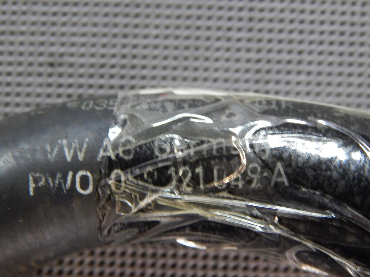 AUDI Q5 SQ5 II WATER LINE 059121049A