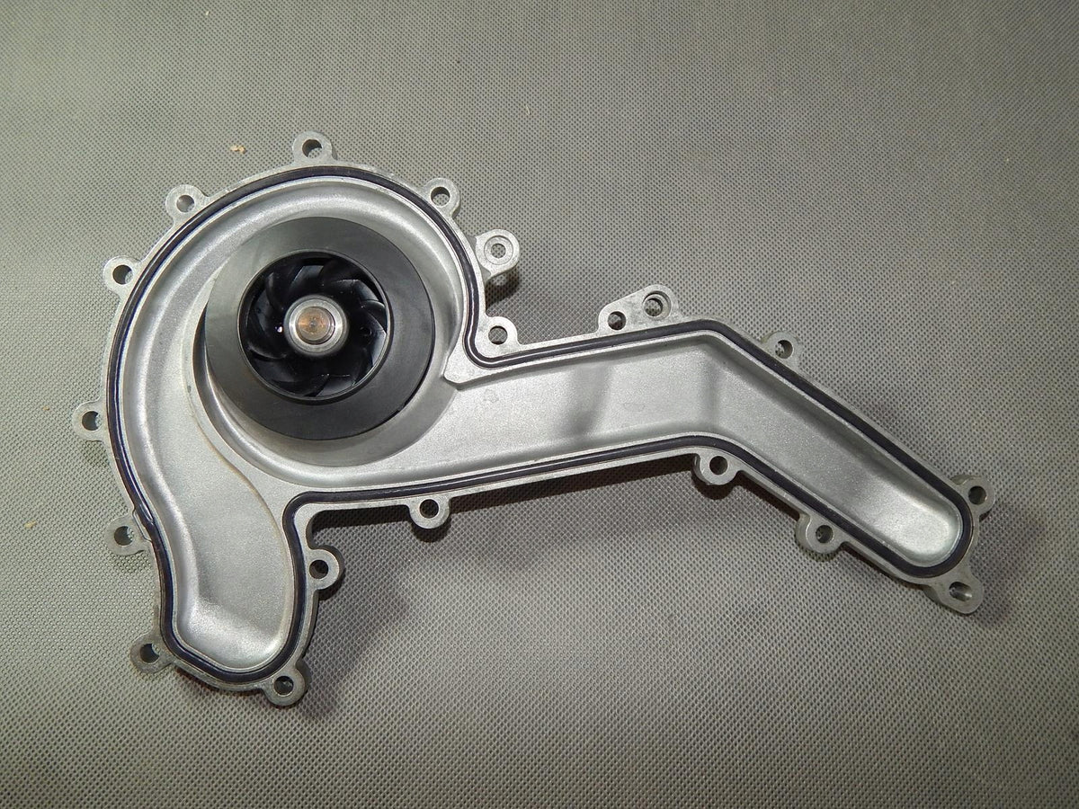 AUDI Q5 SQ5 II WATER PUMP 059121008P