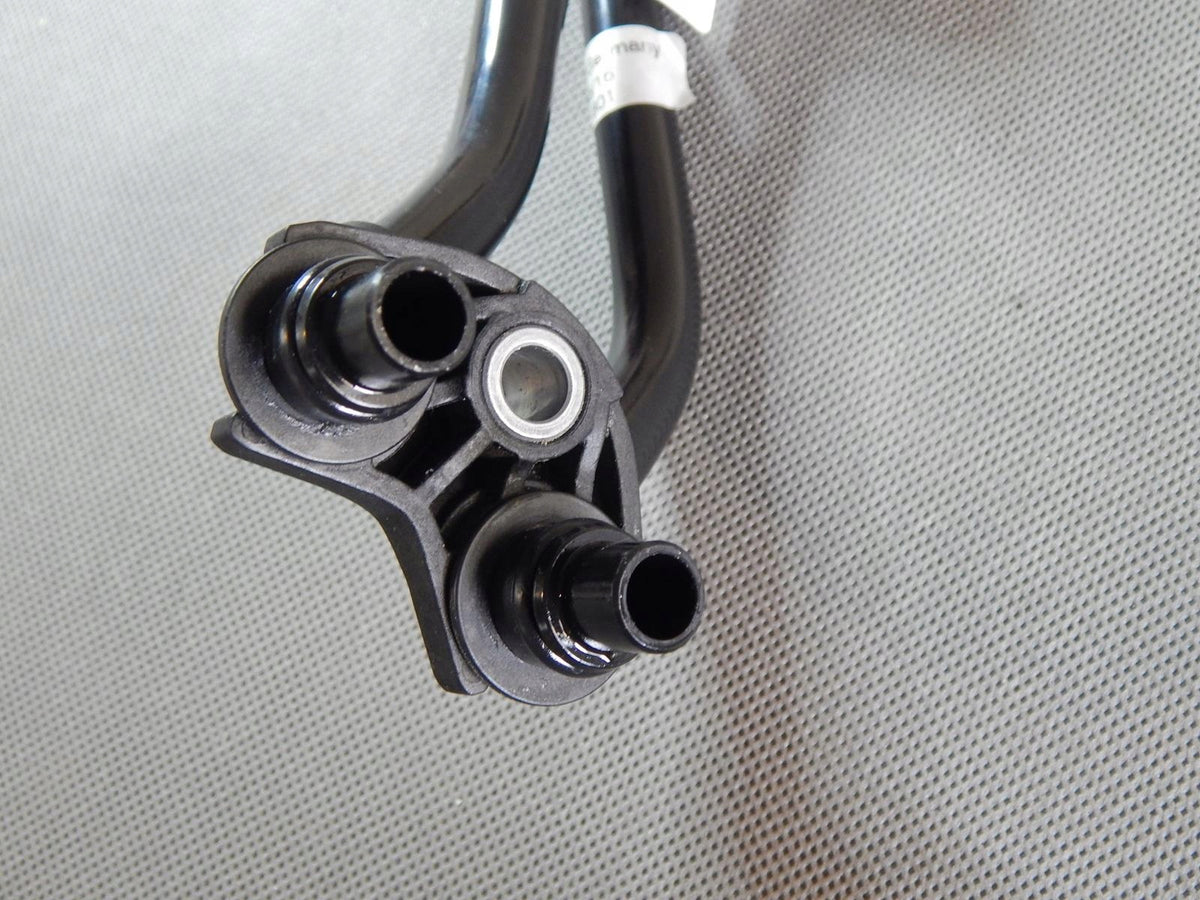AUDI Q5 SQ5 II WATER TUBE 8IN0317801