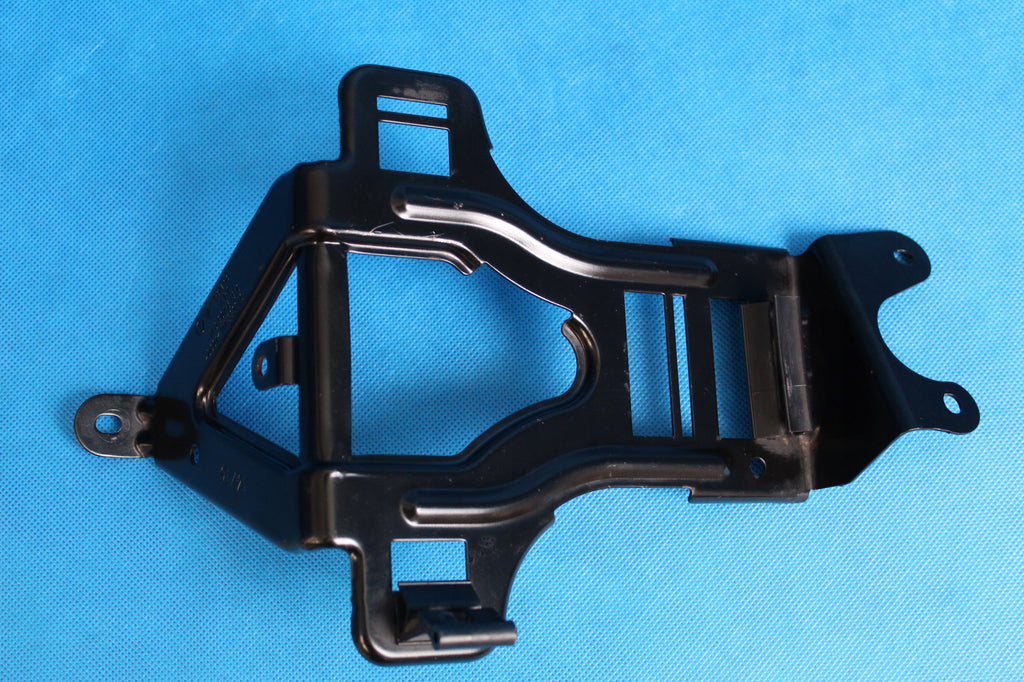AUDI Q7 4L LIFT DRIVER MOUNT 2015R 7L0907649C