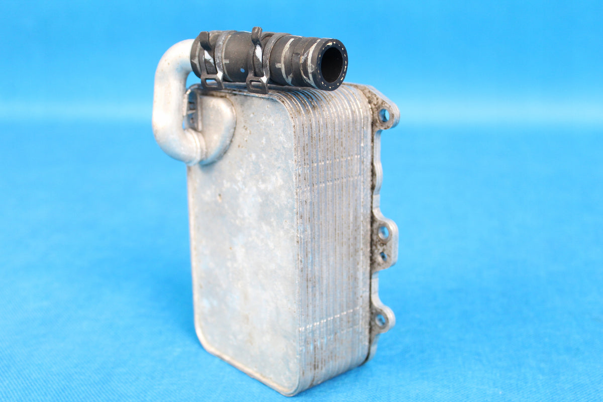 AUDI Q7 4L OIL COOLER 059117021R 2015R