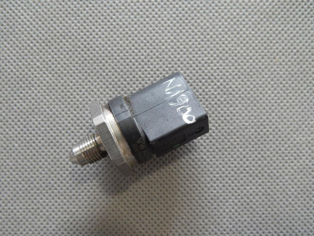 AUDI Q7 4M 3.0 TFSI PRESSURE SENSOR 06J906051F