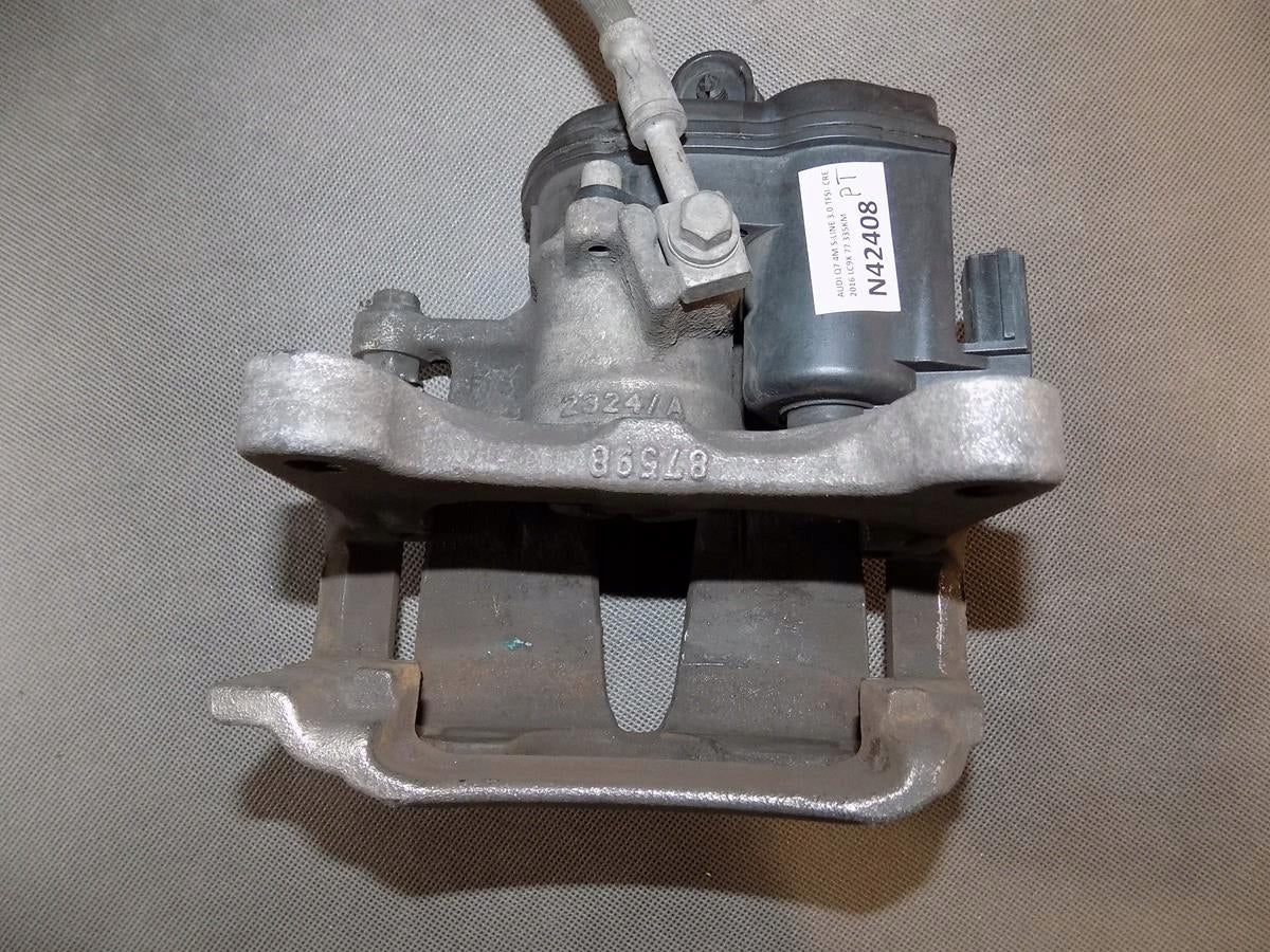 AUDI Q7 4M CLAMP RIGHT REAR 4M0615406AR