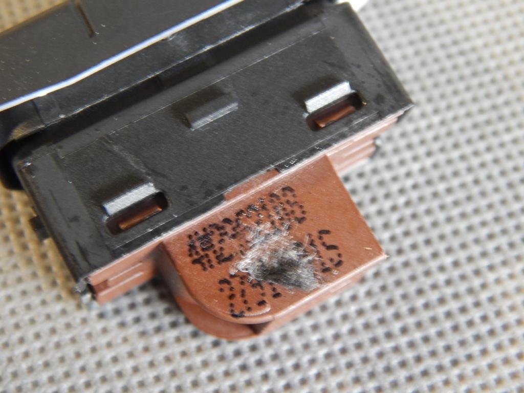 AUDI Q7 4M DOOR CLOSING SWITCH 4M2962108