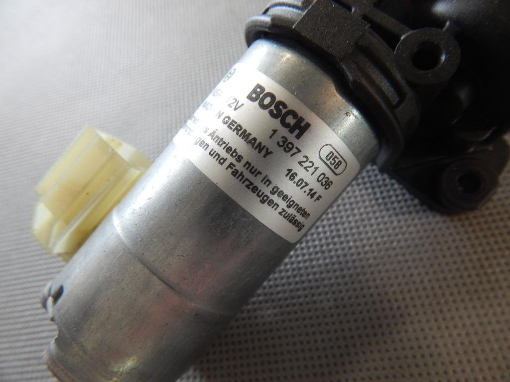 AUDI Q7 4M ELECTRIC ACTUATOR FLAP 4M0827851