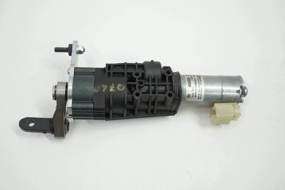 AUDI Q7 4M TAILGATE ACTUATOR LEFT 4M0827851