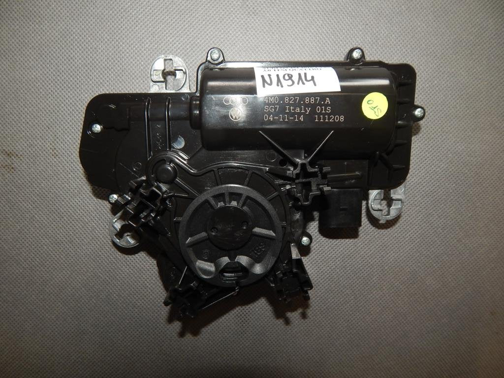 AUDI Q7 4M TAILGATE PULL 4M0827887A