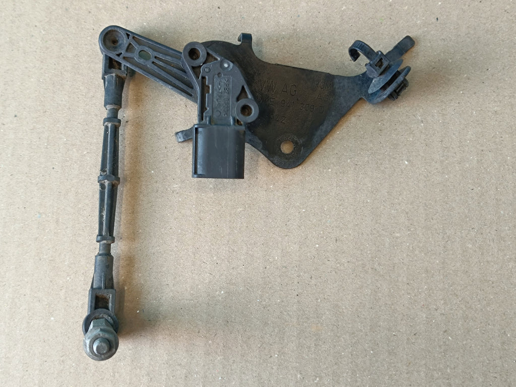 AUDI Q8 E-TRON 55 QUATTRO 19R LEVELING SENSOR REAR 4M0907503 4KE941309D
