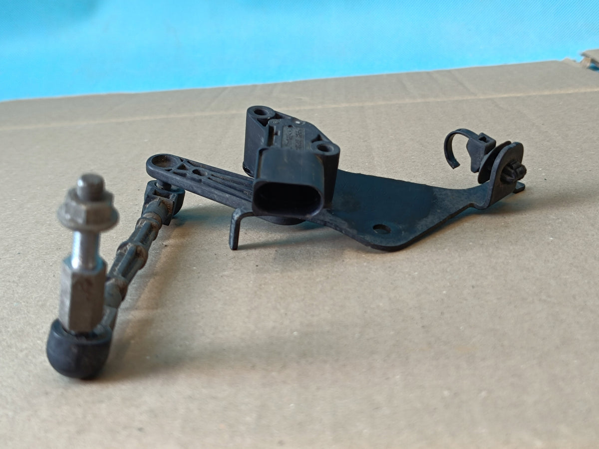 AUDI Q8 E-TRON 55 QUATTRO 19R LEVELING SENSOR REAR 4M0907503 4KE941309D